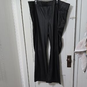 TORRID  Black Faux Leather Signature Waist Womens Bootleg Pants PLUS SIZE 4